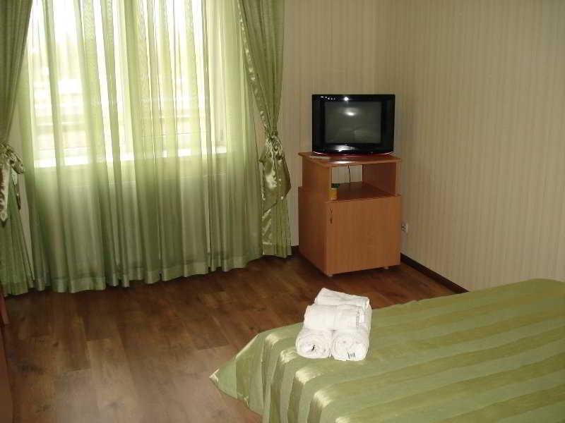 Гостиница Siesta Киев Sofiivska Borshchahivka Exterior photo